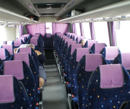 interior-autocarro-turispraia